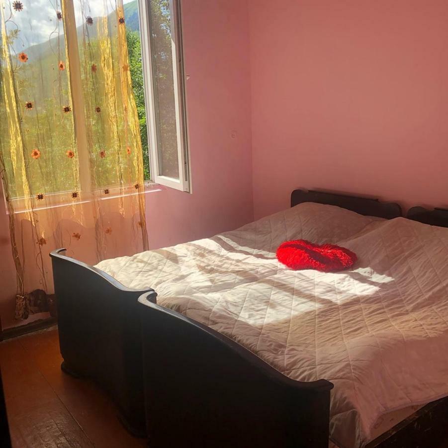 Guest House Malkhaz Niguriani Zhabeshi Bagian luar foto